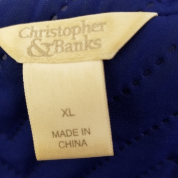 𝅺christopher and Banks vest - Picture 3 of 11